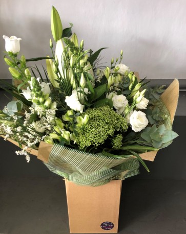 6 Month Flower Subscription - Colour - White & Green